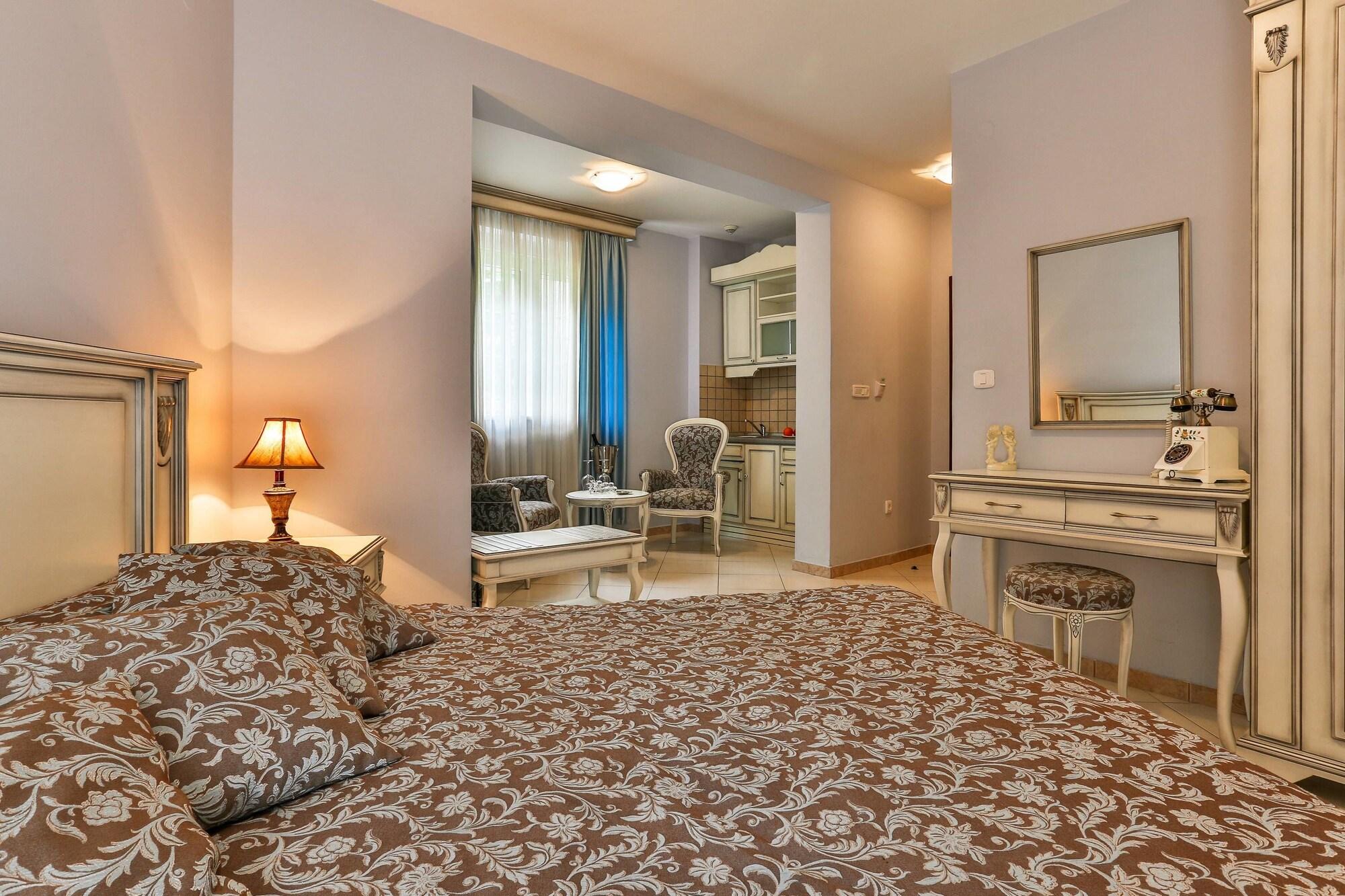 Imperija 4* Budva