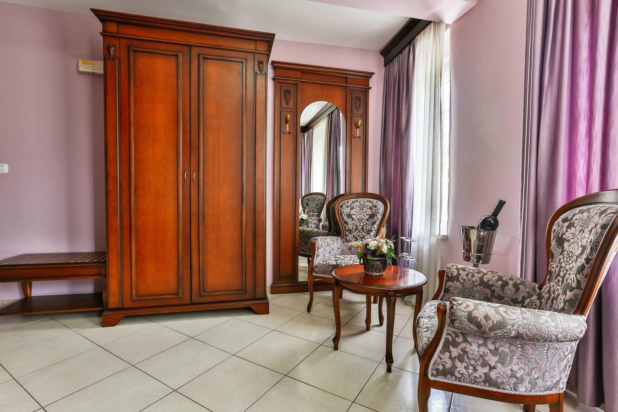 Gostinjska kuća Imperija 4*