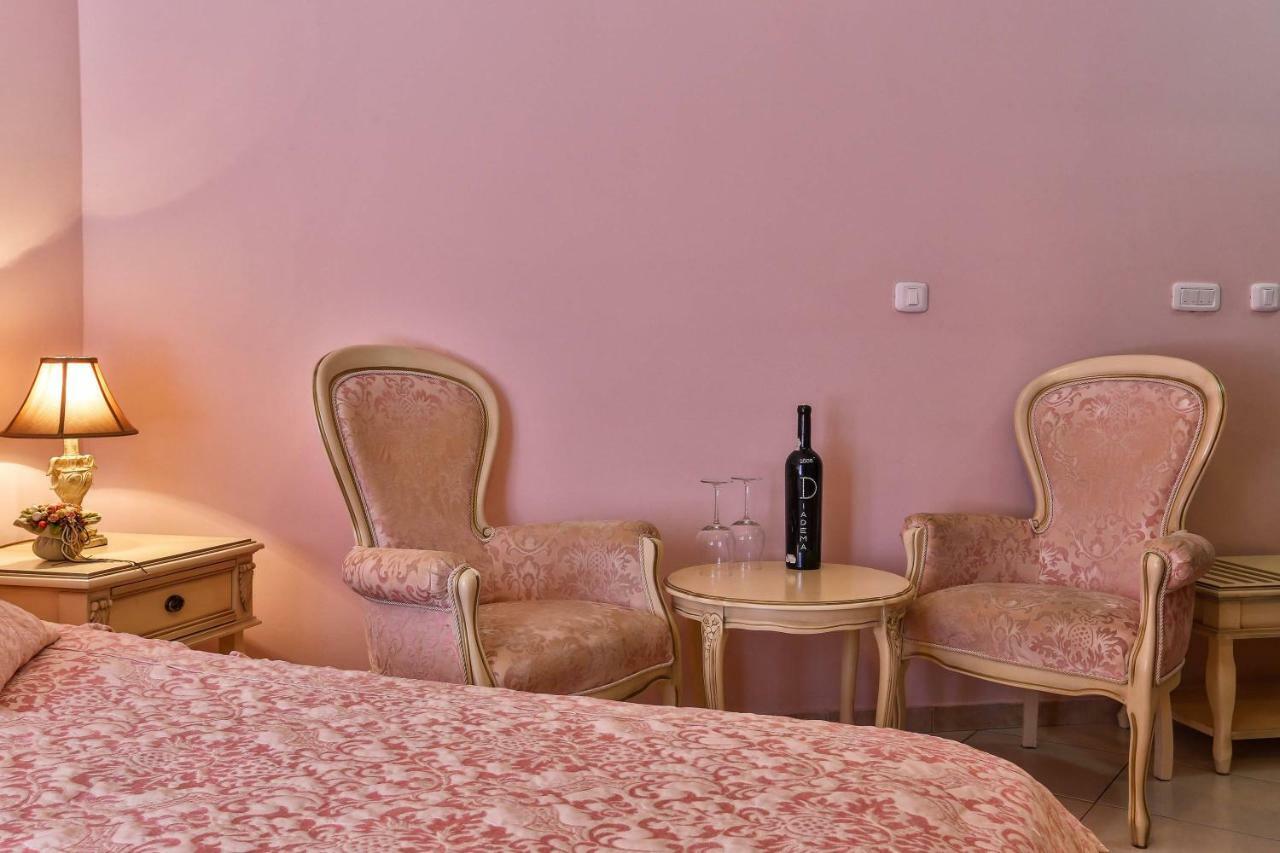 Gostinjska kuća Imperija 4*